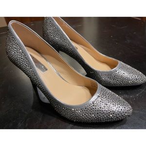 INC Zitah6 Pewter Sparkle Pumps